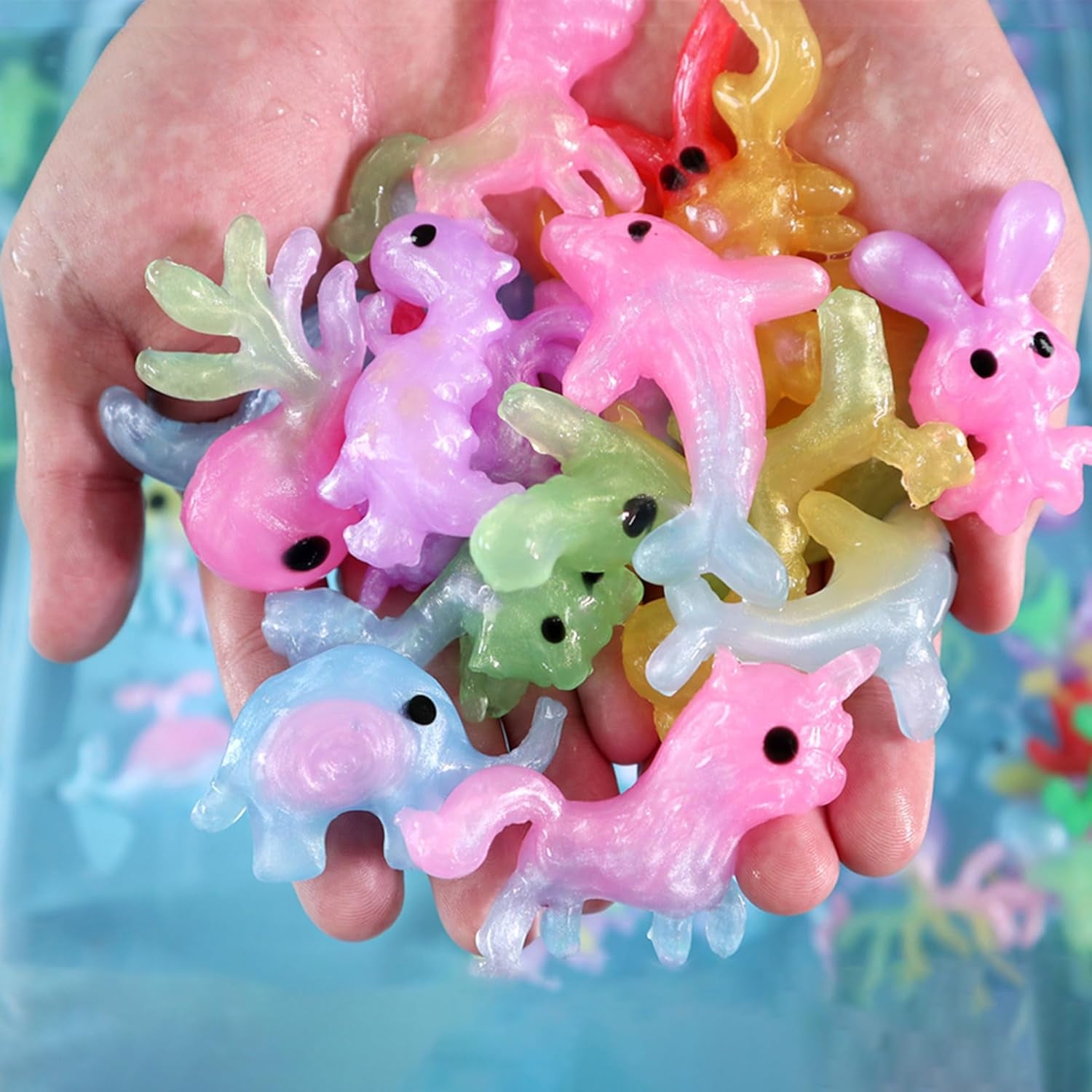 Unleash Creativity with the Aqua Fairy Water Gel Kit – 12 Vibrant Colors, 18 Fun Molds, and 6 Packs of Magic Powder for Endless Imaginative Play!